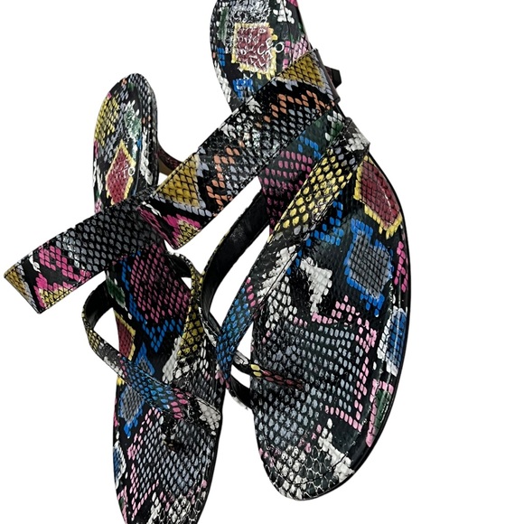 Vince Camuto Leather Sandals Low Heels Multi NWOT SB11 - Picture 3 of 7